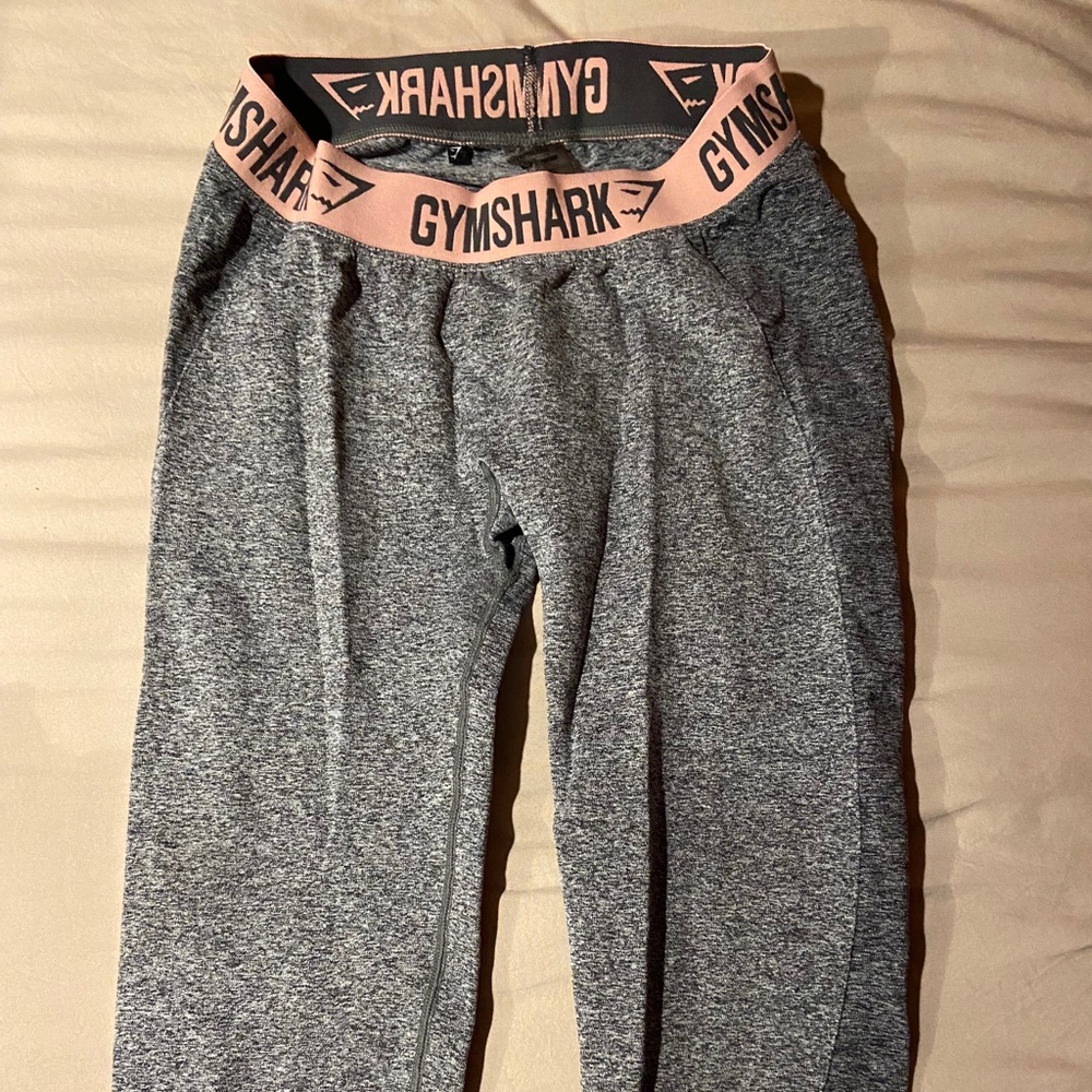 Gymshark 3/4 length dry fit leggings
